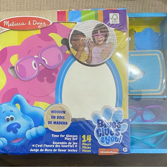 Melissa & Doug Blues Clues & You! Time for Glasses Eye Doctor Play Set - Picture 3 of 6